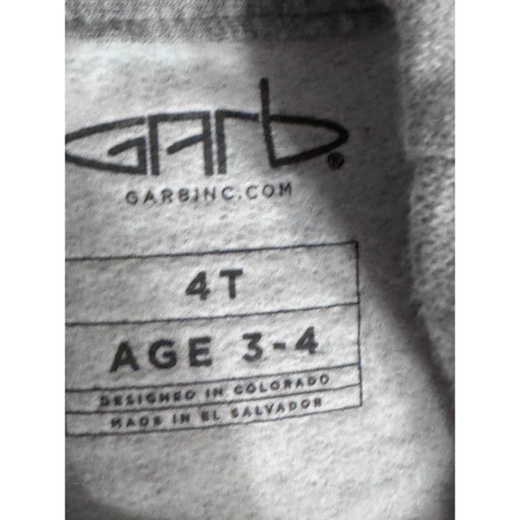 Vanderbilt kid size 4T crewneck brand with tags - Picture 4 of 4